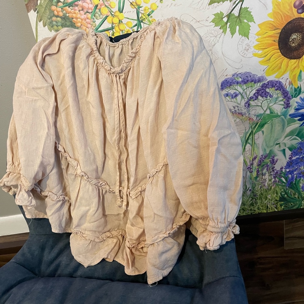 Small cream colored peasant top